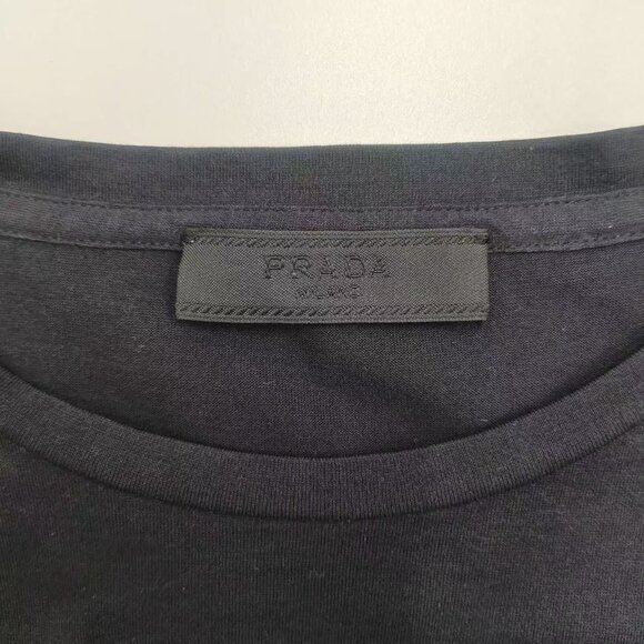 DM0039 Prada Black Short-Sleeve T-Shirt With Chest Pocket - Picture 5 of 8